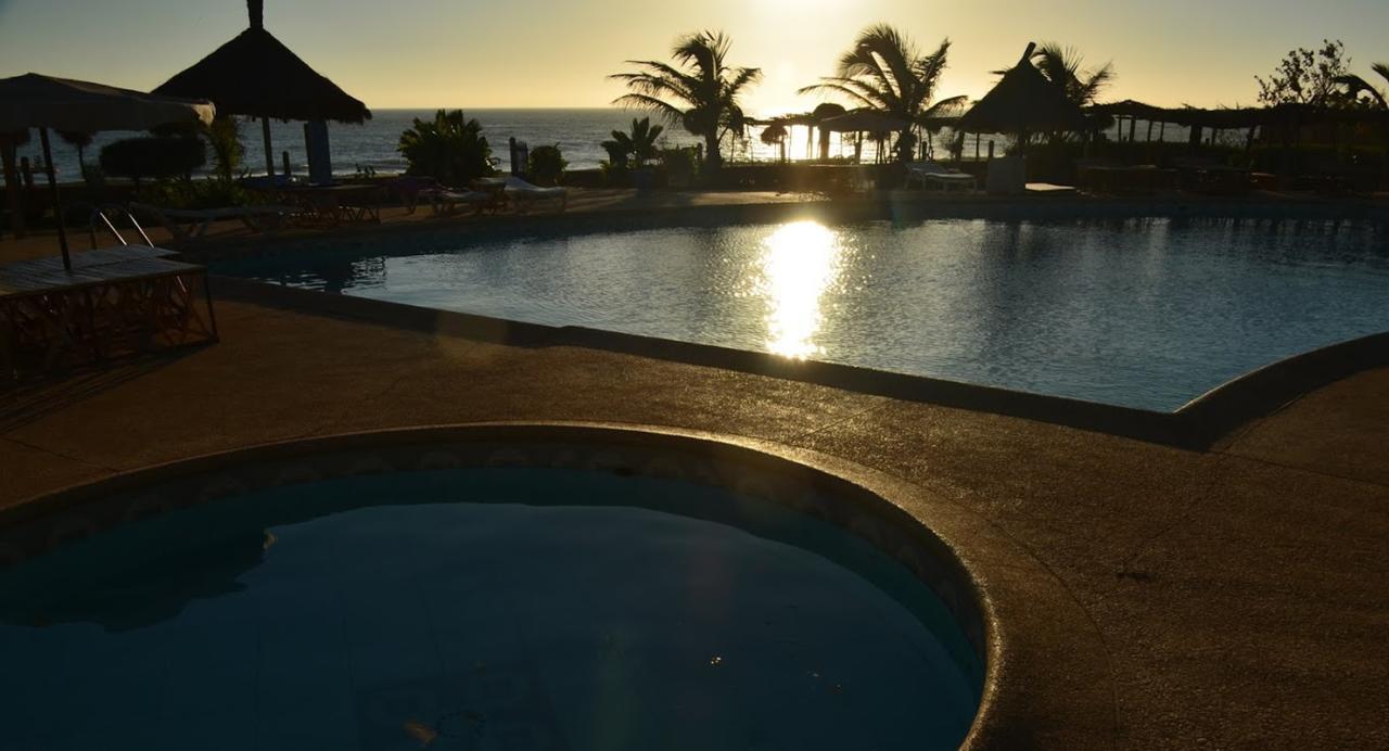 Terre D'Afrique Hotel Popenguine Exterior photo