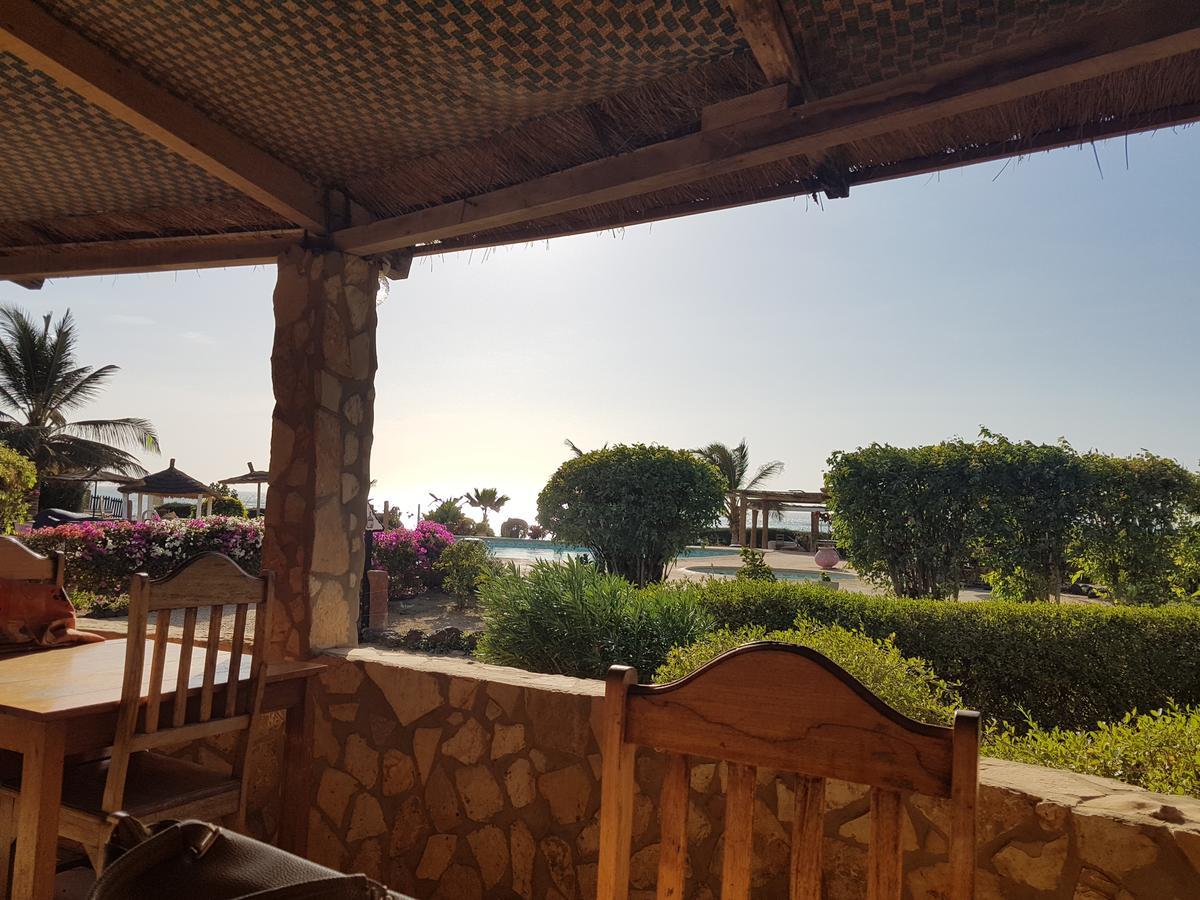 Terre D'Afrique Hotel Popenguine Exterior photo